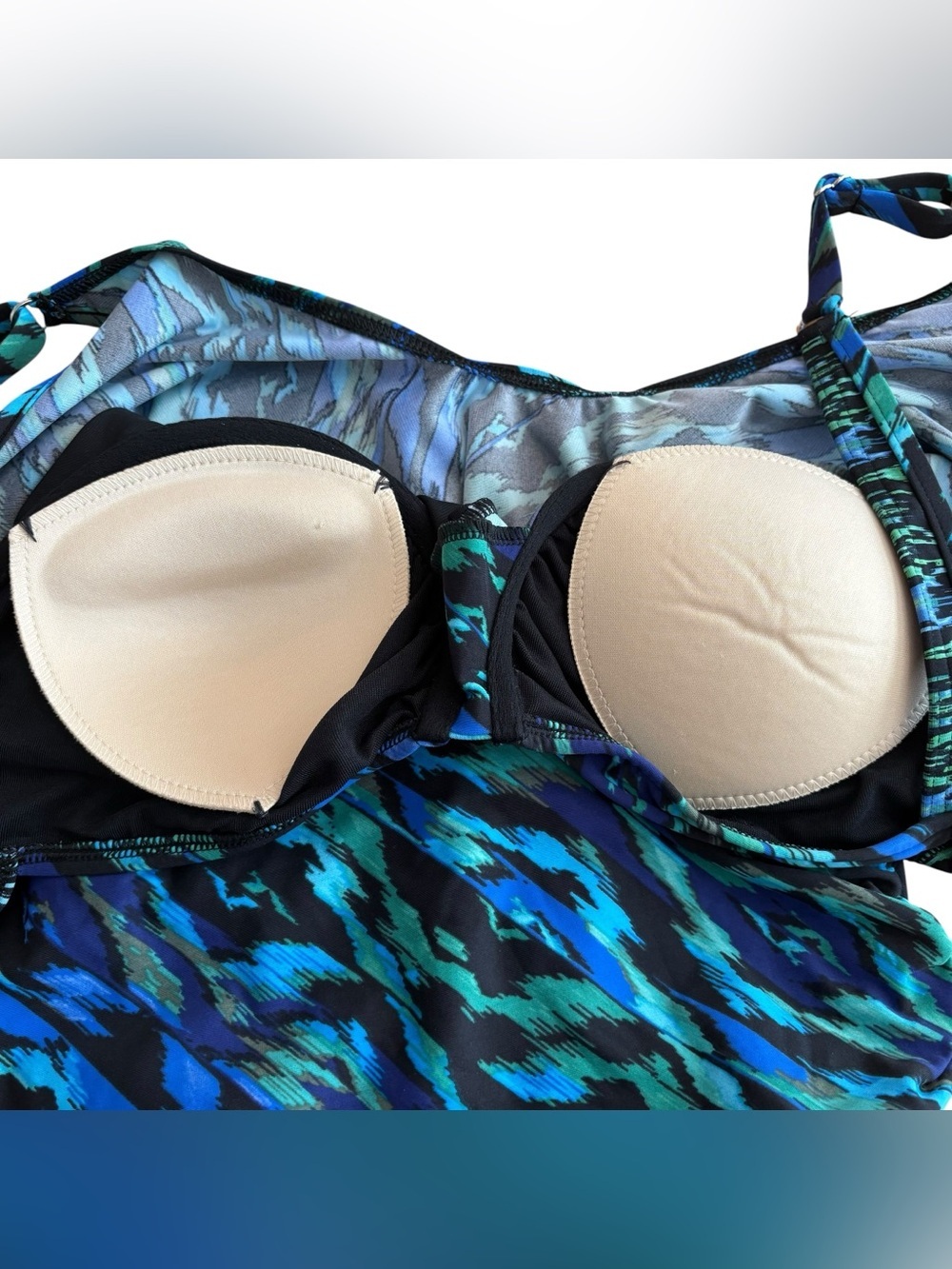 Miraclesuit Plus Size 16 Blue Green Black Abstract One-Piece Swimsuit - Picture 5 of 8